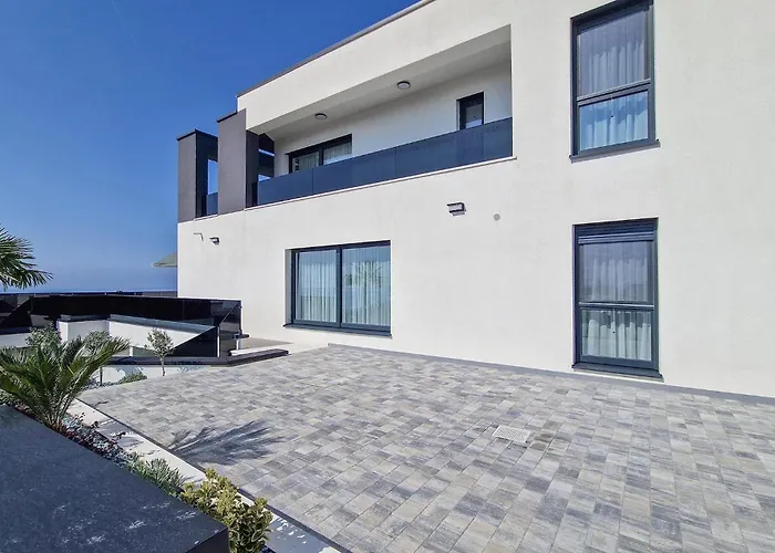 別荘 Villa Mandre Hills II